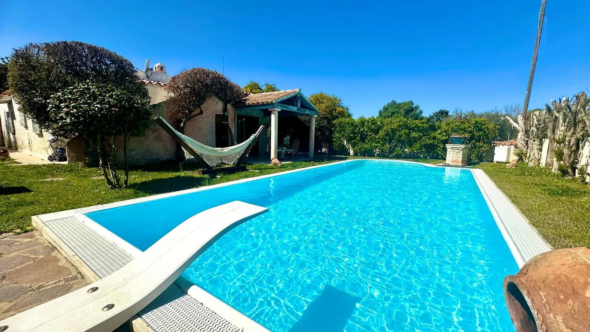 Villa Del Sole, Piscina Privata, Spiaggia A 400 Mt San Teodoro  0*, San Teodoro (Sardinia)